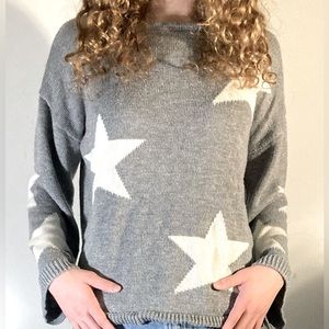 Women’s Heather Grey Chelsea & Theodore Flared Sleeve Star Sweater